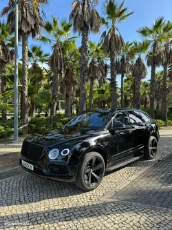 Bentley Bentayga V8