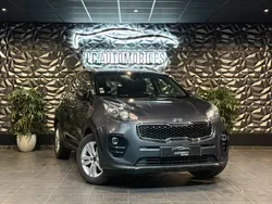 Kia sportage / 1.7 / CRDI / 115ch / navigation / caméra de recul / clim auto bi zone / assist lane / régulateur vitesse / vitres electriques ...