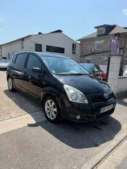 Toyota COROLLA VERSO 136 D-4D LUNA 5 PLACES