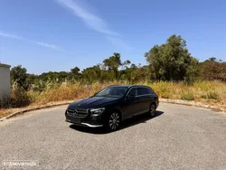 Mercedes-Benz E 300 de 4Matic T 9G-TRONIC Avantgarde
