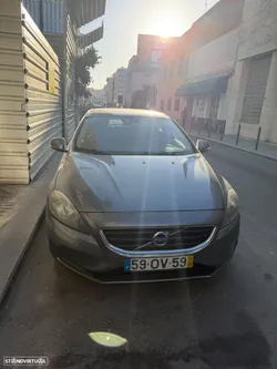 Volvo V40 1.6 D2 R-Design Momentum Powershift