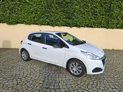 Peugeot 208 1.2
