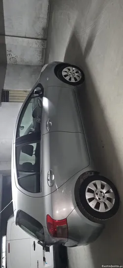 Toyota Yaris 1.0 VVTI