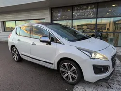 PEUGEOT 3008 2.0 HDi 16V FAP - 150 Féline