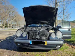 Mercedes-Benz E 250 Turbo Diesel 150cv