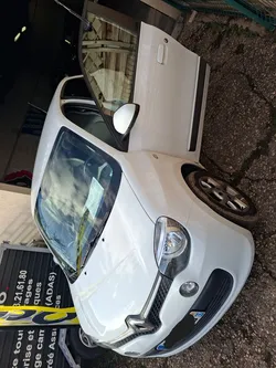 1er main renault twingo 3 limited 1.0i 71 2016