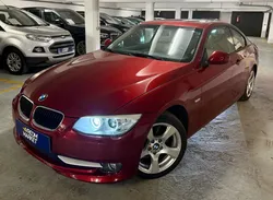 BMW Série 3 - 320i - 2.0L 170ch Pack Luxe - 2011 - BOITE AUTO - SEULEMENT 106 000 KM - SUIVI COMPLET - TOIT OUVRANT - CONFIGURATION RARE