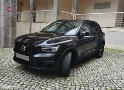 Volvo XC 40 2.0 B3 Plus Dark
