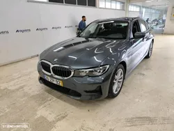 BMW 330 e Auto