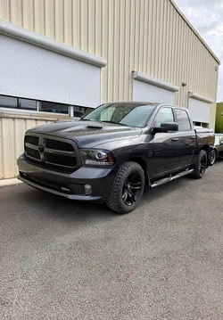 Dodge RAM 1500 Sport V8 5.7L HEMI 2017 Crew Cab - CTTE