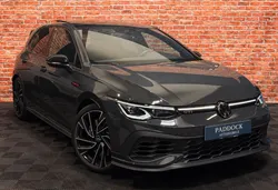 Volkswagen Golf 8 GTI Clubsport 2.0 TSI 300 ch DSG7 (VIII) Gris Urano - Suivi Volkswagen - Harman Kardon - Toit ouvrant - IMMAT FRANCE