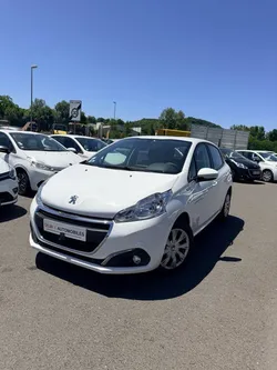 Peugeot 208 I 1.5 Bluehdi 100 ch GPS LED CARPLAY RADAR RECUL
