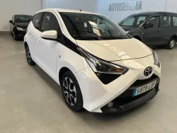 TOYOTA Aygo 70 x-play x-shift