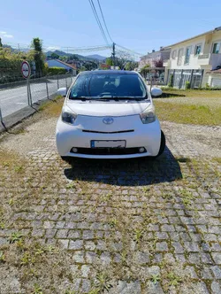 Toyota iQ 1.0 vvti