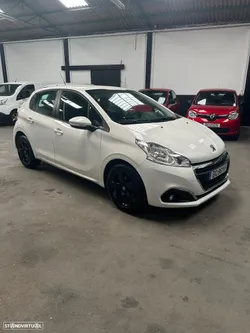 Peugeot 208 BlueHDi 100 Active Pack