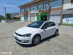 VW Golf 1.6 TDi DPF DSG Highline