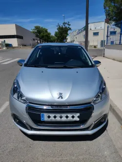 Peugeot 208 1.6BlueHDi GT Line 100