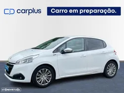 Peugeot 208 1.2 PureTech Signature