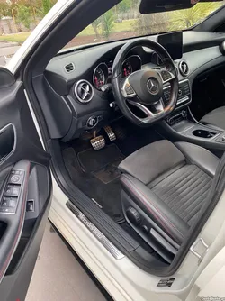 Mercedes-Benz CLA 220 Desportivo
