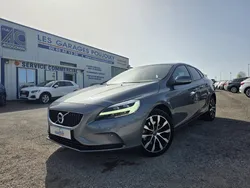 Volvo V40 T2 122 cv BVM6 Signature Edition / Toit panoramique