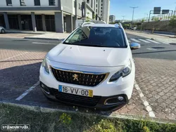 Peugeot 2008 1.2 PureTech Style