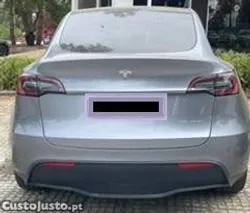 Tesla Model Y Long Range Dual AWD
