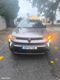 Renault Captur 1.6 E-Tech Intens