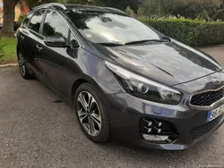 Kia Ceed Kia Ceed SW 1.6 CRDi GT Line Xenon - 4 pneus novos