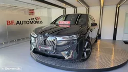 BMW iX xDrive 40 Pack Desportivo