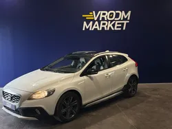 VOLVO V40 Cross Country D2 115ch Start&Stop Momentum - Distribtuion OK - Embrayage Neuf - 4 Pneus Neufs - Toit Panoramique - CT Vierge - Garantie 6 mois