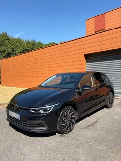 Volkswagen Golf 2.0 TDi SCR 150 ch STYLE SUREQUIPÉ