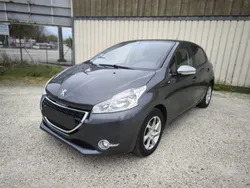 PEUGEOT 208 Style 1.6 e-hdi