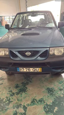 Nissan Terrano 2.7 tudo