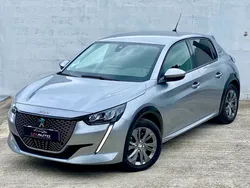 PEUGEOT e-208 Allure Business 136ch 50kWh / 1ère main / 18.750 km / GPS / CarPlay / Caméra de recul Visio Park à 180° / GARANTIE 12 MOIS