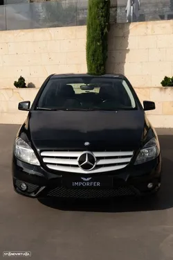 Mercedes-Benz B 200