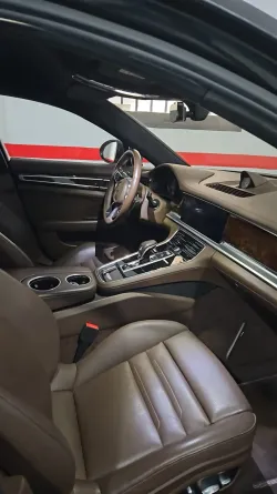 PORSCHE Panamera Turbo S e-Hybrid Executive