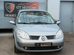 Renault Scenic 2.0 L essence 136 CV Garantie 6 Mois
