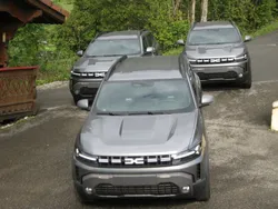 Nouveau dacia duster tce 130 ch journey 4x4 gris schiste