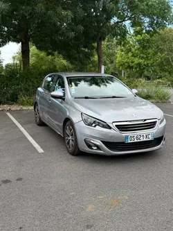 PEUGEOT 308 1.6 BlueHDi 120 CH EAT6 – Boîte Automatique – Garantie 6 mois
