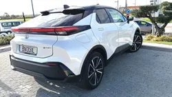 Toyota C-HR 2.0 Hybrid Square Collection