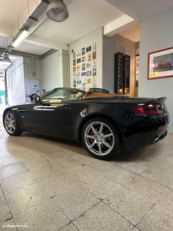 Aston Martin Vantage Roadster