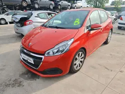 Peugeot 208 1.6 hdi accidentée