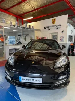 Porsche Panamera 4S