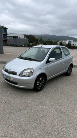 Toyota Yaris SUPER NOVO (1 DONO SÓ)