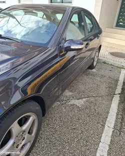 Mercedes-Benz C 220