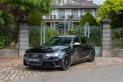 Audi RS4 Avant (B8) 4.2 TFSI V8 450ch *Châssis Sport Plus / Sièges électriques chauffants à mémoire / Différentiel quattro Sport / Feux dynamiques / Radars + Caméra