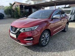 Nissan Qashqai Tekna +