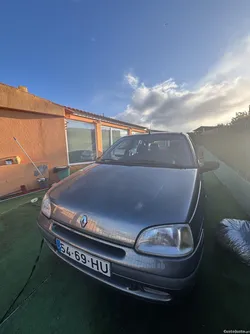 Renault Clio Baccara 1.8