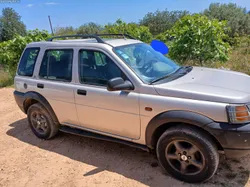 Land Rover Freelander jeep