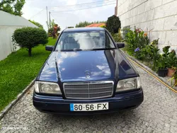 Mercedes-Benz 200 D
